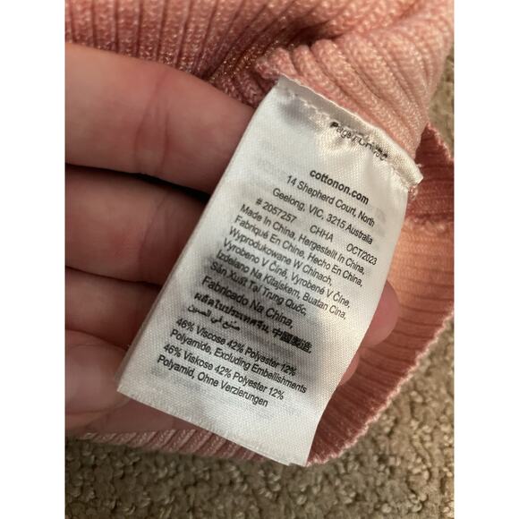 Cotton On Off shoulder Sweater Ombre Small - Picture 6 of 6